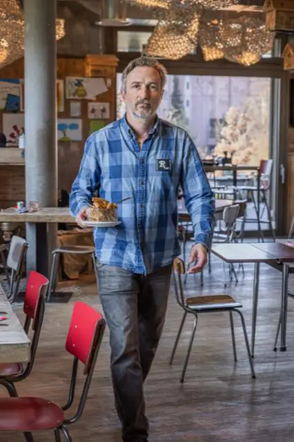 En cuisine et au service Chez TOF (7)