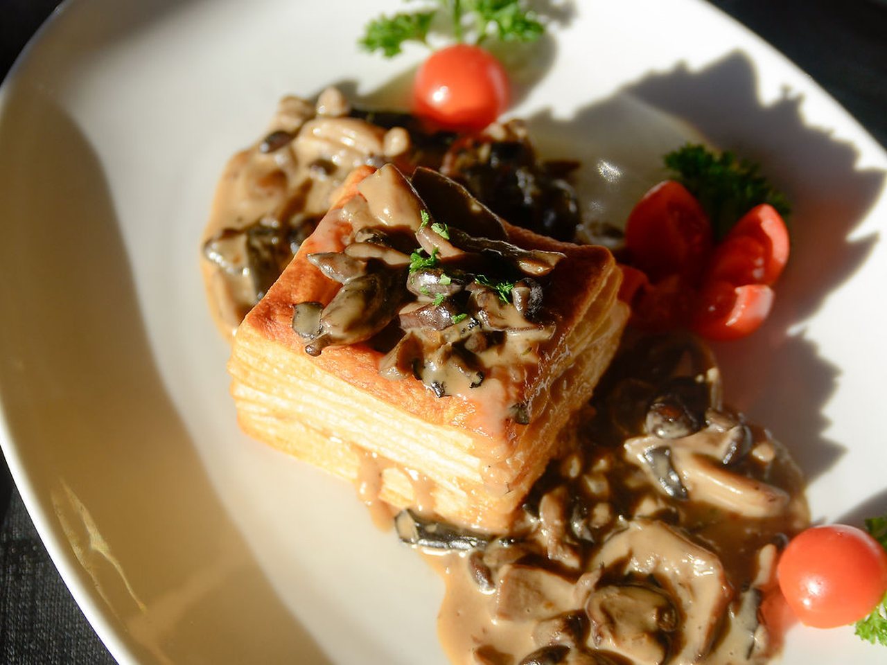 Bouchée à la reine, sauce crémeuse aux champignons, à l'Épi d'Or