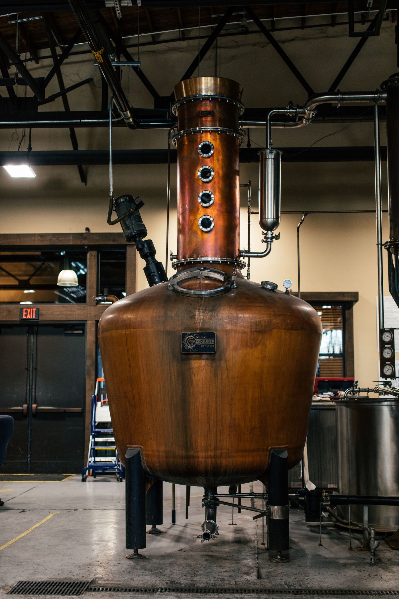 Alambics en cuivre de la Distillerie Morand à Martigny