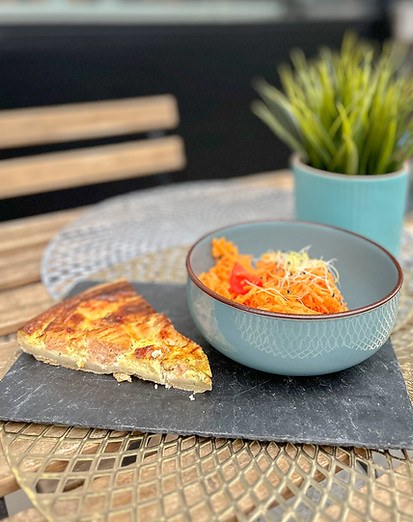 Quiche et salade au tea-room