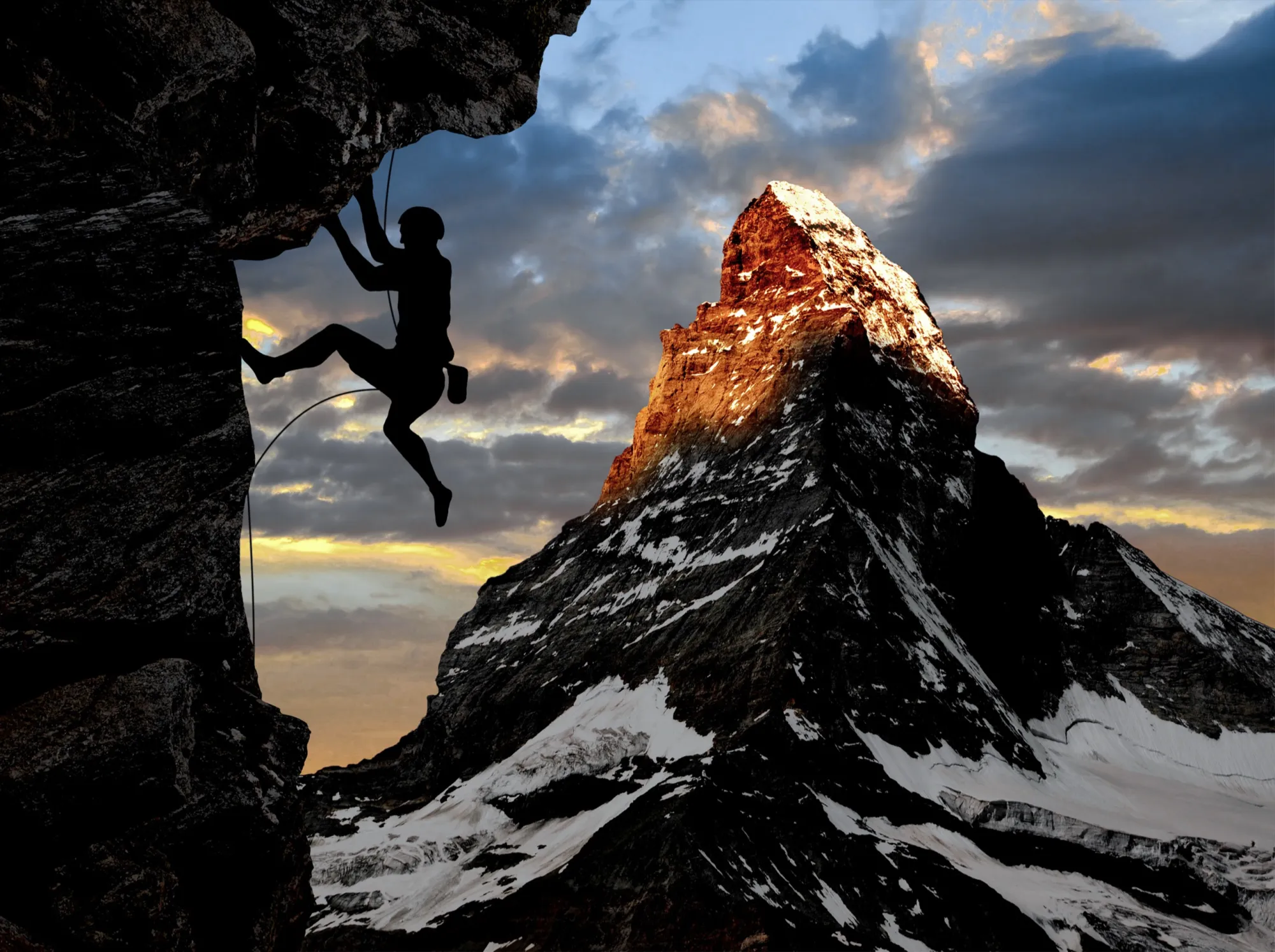 Un alpiniste face au Cervin